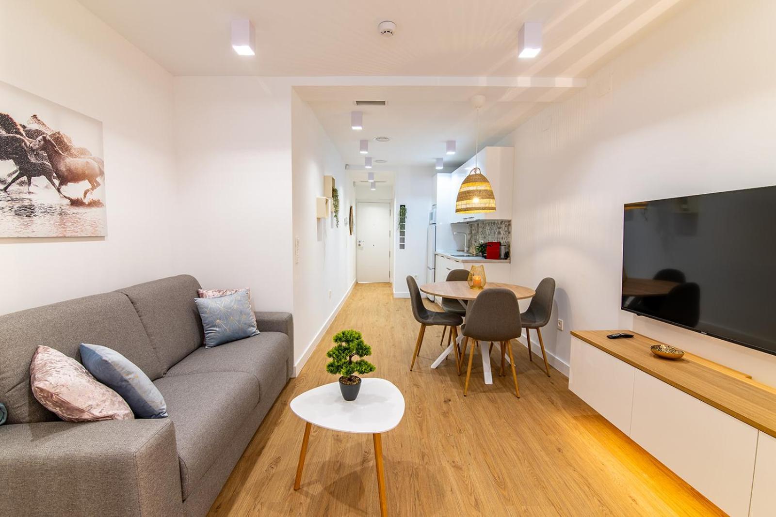 Mq Suites Veronica Valdepenas Luaran gambar